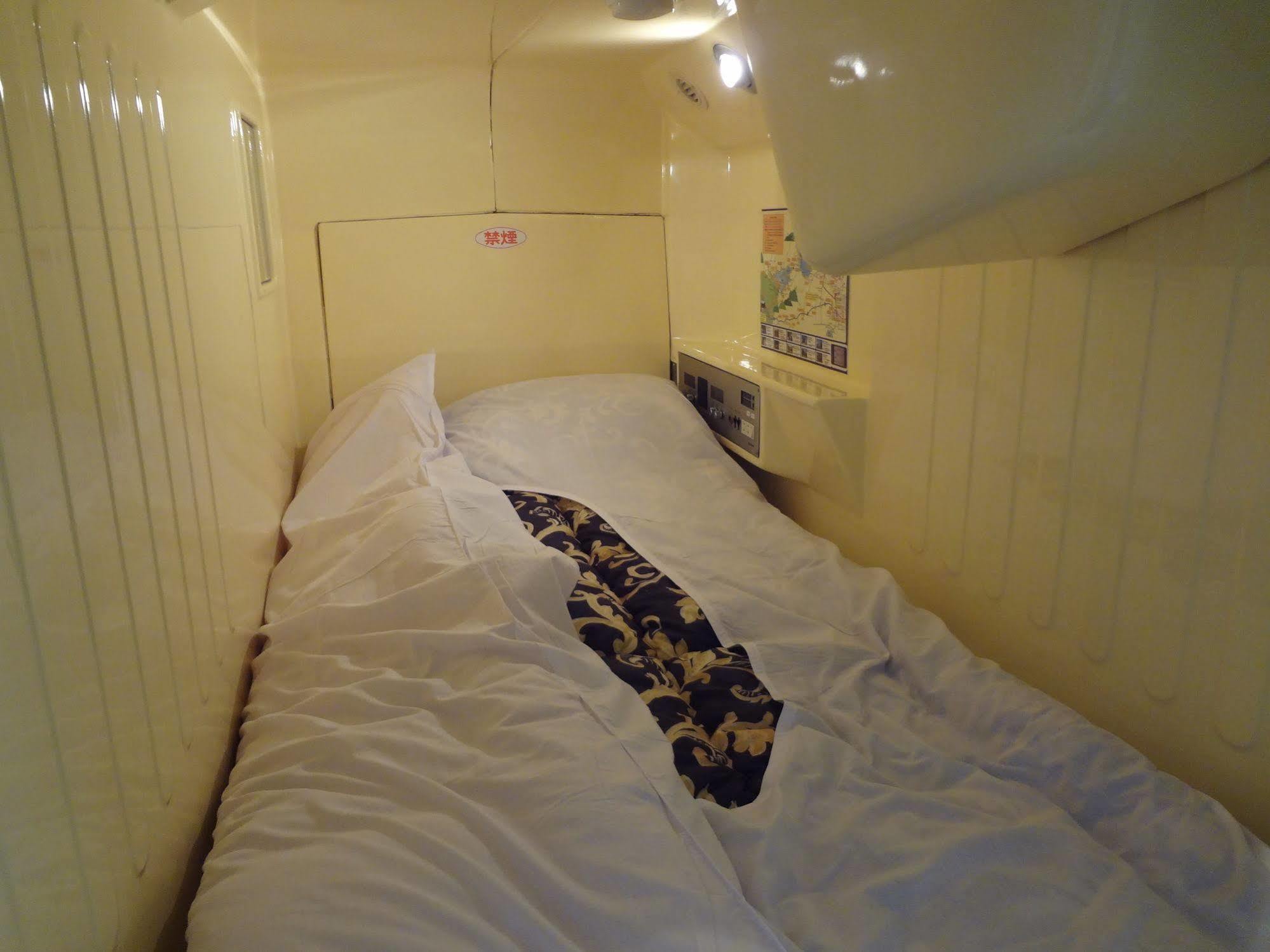 Capsule Inn Fujisan Фудзі-Каваґутіко Екстер'єр фото